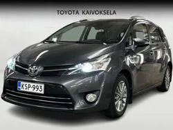 Harmaa Käytetty 2017 Toyota Verso Multidrive S Tila-auto | 18 990 € (Perustarjous)