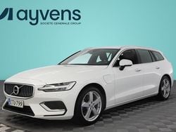 Valkoinen Käytetty 2021 Volvo V60 Business Edition Farmari | 29 900 € (Hyvä tarjous)
