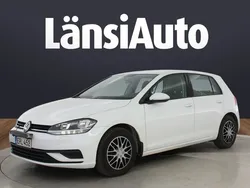 Valkoinen Käytetty 2019 VW Golf VII Trendline Viistoperä | 8 800 € (Perustarjous)