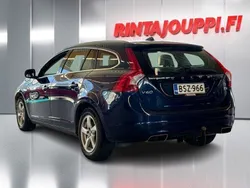 Sininen Käytetty 2015 Volvo V60 Business Edition Farmari | 12 900 € (Perustarjous)
