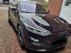 Käytetty 2022 Ford Mustang Mach-E Katumaasturi | 35 900 € (Hieman kallis)
