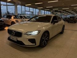 Valkoinen Käytetty 2020 Volvo S60 Business Edition Sedan | 30 900 €