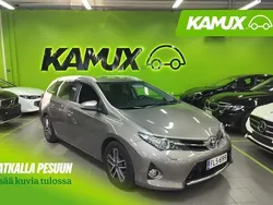 Käytetty 2015 Toyota Auris Farmari | 13 490 € (Perustarjous)