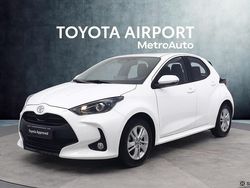 Valkoinen Käytetty 2024 Toyota Yaris Hybrid Viistoperä | 20 890 € (Supertarjous)
