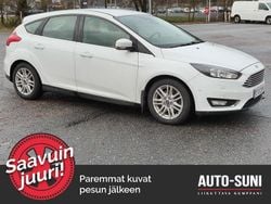 Valkoinen Käytetty 2015 Ford Focus Titanium Viistoperä | 9 900 € (Perustarjous)