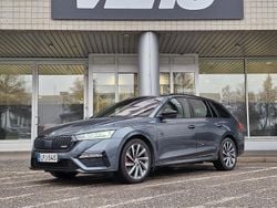 Harmaa Käytetty 2021 Skoda Octavia RS Farmari | 29 900 € (Kallis)