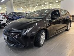 Ruskea (beige) Käytetty 2020 Toyota Corolla Active Farmari | 21 590 € (Perustarjous)