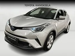 Hopea Käytetty 2018 Toyota C-HR Active Katumaasturi | 16 990 € (Perustarjous)