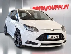 Valkoinen Käytetty 2014 Ford Focus ST Viistoperä | 12 280 € (Perustarjous)