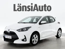 Valkoinen Käytetty 2021 Toyota Yaris Hybrid Business Edition Viistoperä | 16 380 € (Perustarjous)