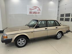 Ruskea Käytetty 1992 Volvo 240 Sedan | 9 890 €