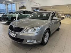 Ruskea Käytetty 2012 Skoda Octavia Ambiente Farmari | 3 490 € (Supertarjous)