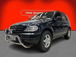 Käytetty 2000 Mercedes ML320 Katumaasturi | 4 900 €
