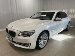 Valkoinen Käytetty 2012 BMW 730 Sedan | 19 800 €