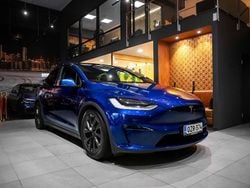 Sininen Käytetty 2023 Tesla Model X Plaid Katumaasturi | 73 900 €