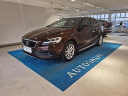 Käytetty 2017 Volvo V40 CC Business Edition Farmari | 21 900 € (Perustarjous)