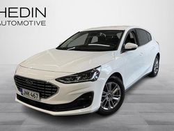 Valkoinen Käytetty 2024 Ford Focus Titanium Viistoperä | 20 900 € (Perustarjous)