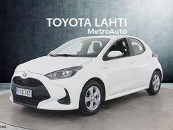 Valkoinen Käytetty 2021 Toyota Yaris Active Viistoperä | 18 290 € (Perustarjous)