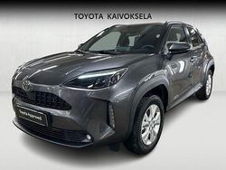 Harmaa Käytetty 2025 Toyota Yaris Cross Plus Katumaasturi | 31 890 € (Perustarjous)