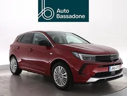 Punainen Käytetty 2023 Opel Grandland X Innovation Katumaasturi | 29 880 € (Hieman kallis)