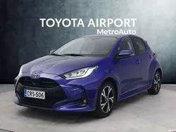 Sininen Käytetty 2024 Toyota Yaris Edition Viistoperä | 23 370 € (Kallis)