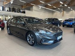 Harmaa Käytetty 2018 Ford Focus ST-Line Viistoperä | 12 900 € (Hieman kallis)