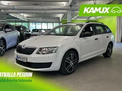 Valkoinen Käytetty 2013 Skoda Octavia Active Viistoperä | 7 900 € (Hieman kallis)