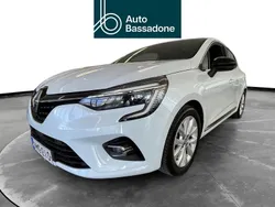 Käytetty 2021 Renault Clio V Zen Viistoperä | 15 880 € (Perustarjous)