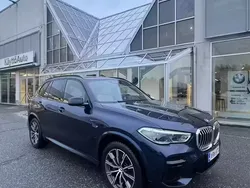 Sininen Käytetty 2022 BMW X5 M Sport Katumaasturi | 59 800 € (Perustarjous)