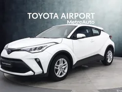 Valkoinen Käytetty 2022 Toyota C-HR Active Katumaasturi | 25 890 € (Perustarjous)