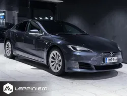 Käytetty 2017 Tesla Model S Sedan | 26 780 € (Perustarjous)