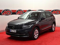 Harmaa Käytetty 2022 VW Tiguan Comfortline Katumaasturi | 32 900 € (Hieman kallis)