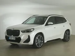 Val Käytetty 2022 BMW iX1 Comfort Edition Katumaasturi | 44 900 € (Perustarjous)
