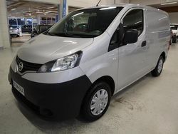 Hopea Käytetty 2015 Nissan NV200 Van | 7 900 €