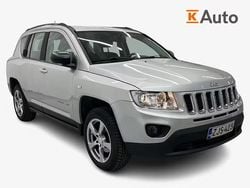 Hopea Käytetty 2012 Jeep Compass Sport Katumaasturi | 7 890 € (Perustarjous)