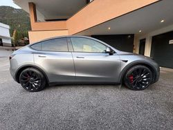 Käytetty 2023 Tesla Model Y Performance Katumaasturi | 41 990 € (Perustarjous)