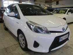 Valkoinen Käytetty 2014 Toyota Yaris Hybrid Viistoperä | 10 880 € (Perustarjous)