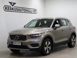 Harmaa Käytetty 2021 Volvo XC40 Inscription Katumaasturi | 32 650 € (Perustarjous)
