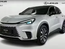 Hopea Käytetty 2024 Lexus LBX Launch Edition Katumaasturi | 38 990 €