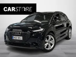 Musta Käytetty 2023 Audi Q4 e-tron S-Line Katumaasturi | 49 800 € (Perustarjous)