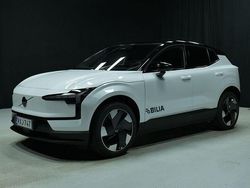 Valkoinen Uusi 2025 Volvo EX30 Performance Katumaasturi | 46 800 € (Perustarjous)