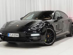 Käytetty 2018 Porsche Panamera Turbo S Sport Sedan | 99 990 €