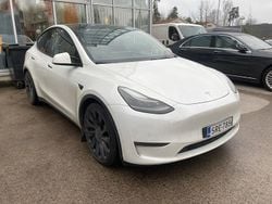 Käytetty 2022 Tesla Model Y Performance Katumaasturi | 35 790 € (Perustarjous)