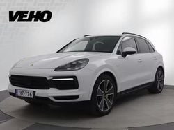 Valkoinen Käytetty 2018 Porsche Cayenne Sport Katumaasturi | 39 900 € (Perustarjous)
