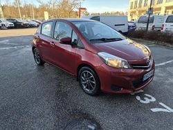 Punainen Käytetty 2014 Toyota Yaris Active Viistoperä | 8 700 € (Perustarjous)