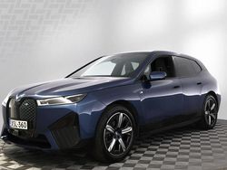 Sininen Käytetty 2023 BMW iX Katumaasturi | 75 800 € (Hyvä tarjous)