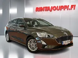 Ruskea Käytetty 2018 Ford Focus Titanium Farmari | 12 690 € (Perustarjous)