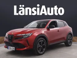 Käytetty 2024 Alfa Romeo Junior Edizione Speciale Katumaasturi | 37 790 €