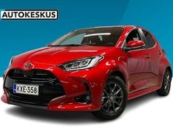 Punainen Käytetty 2025 Toyota Yaris Hybrid Plus Viistoperä | 26 400 € (Perustarjous)