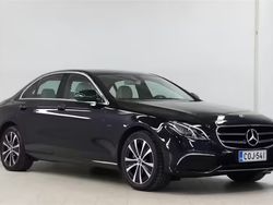 Sininen Käytetty 2020 Mercedes E300 Avantgarde Edition Sedan | 34 900 €